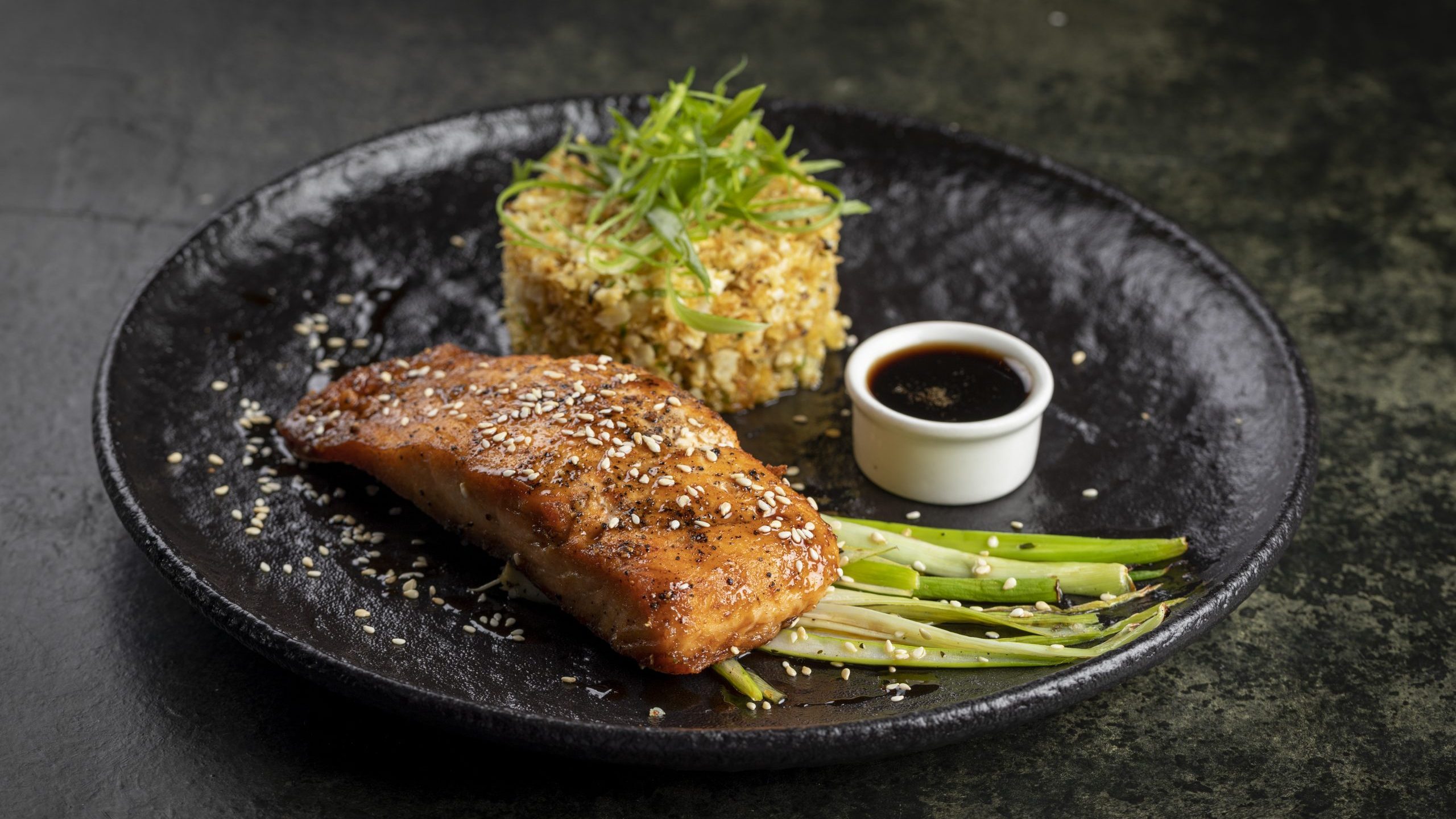 Teriyaki glazed salmon fillet with cauliflower rice Thermo Steakhouse